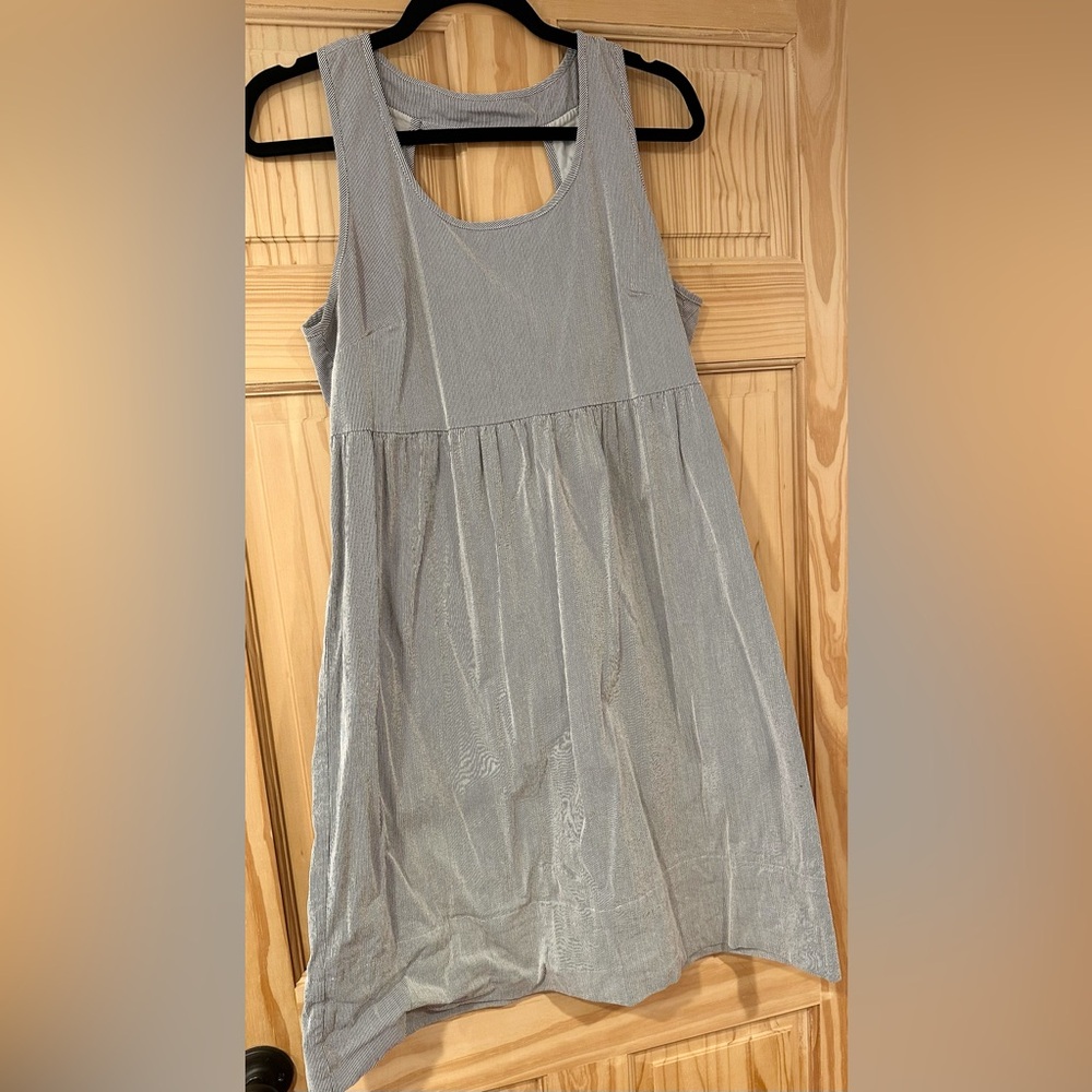 Size 14 Lemmie for Nina Leonard Pinstriped Dress with Adorable Back Cut Out